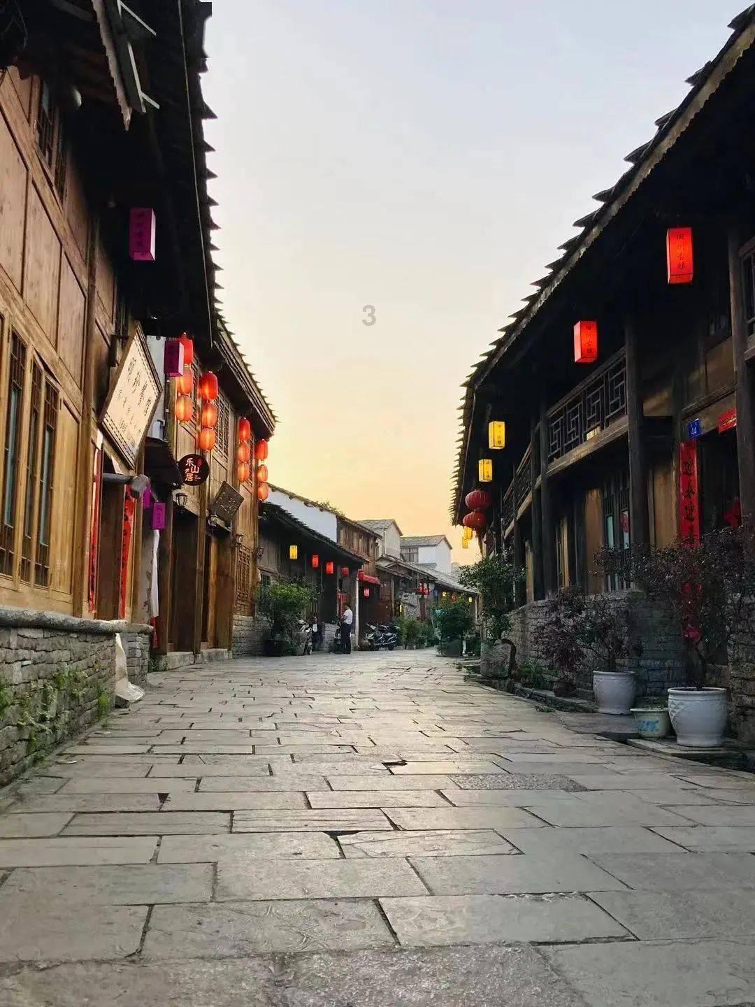 芭比的大学之旅